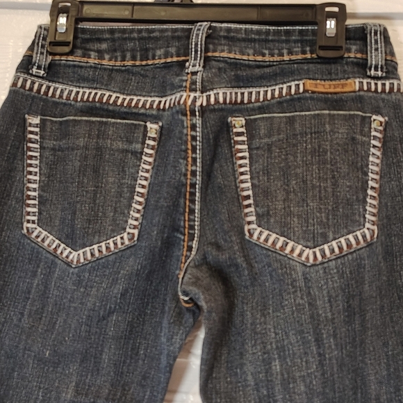 Cowgirl Tuff Co WOMENS SIZE 27X35. Western Jeans Embroidered White Stitching - Picture 5 of 11